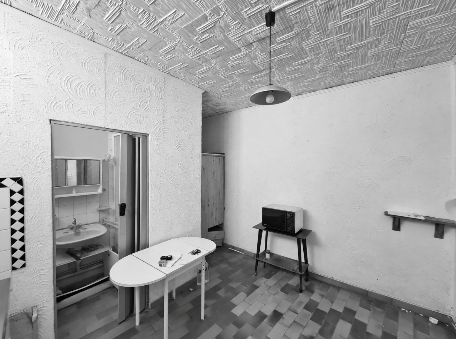 Rénovation studio — Avignon — avant travaux, vue 1