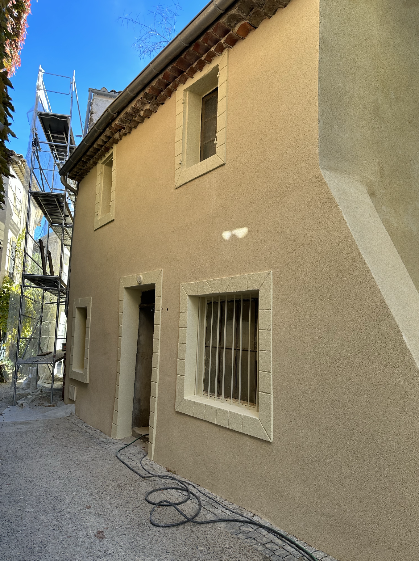 Trois maisons de village — Lauris — après travaux, vue 2