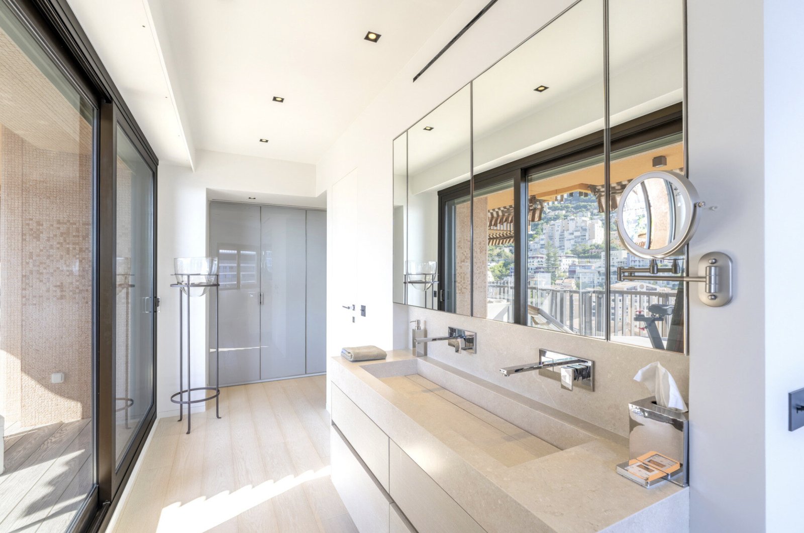 Appartement Monégasque — vue 6